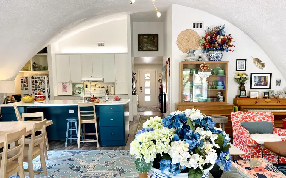 A Cheerful Mix of Texture and Color